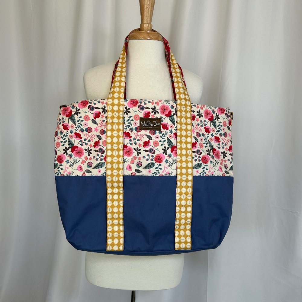 MATILDA JANE GOING SOMEWHERE OVERNIGHT ZIP TOTE BAG REMOVABLE STRAP MIXED PRINT
